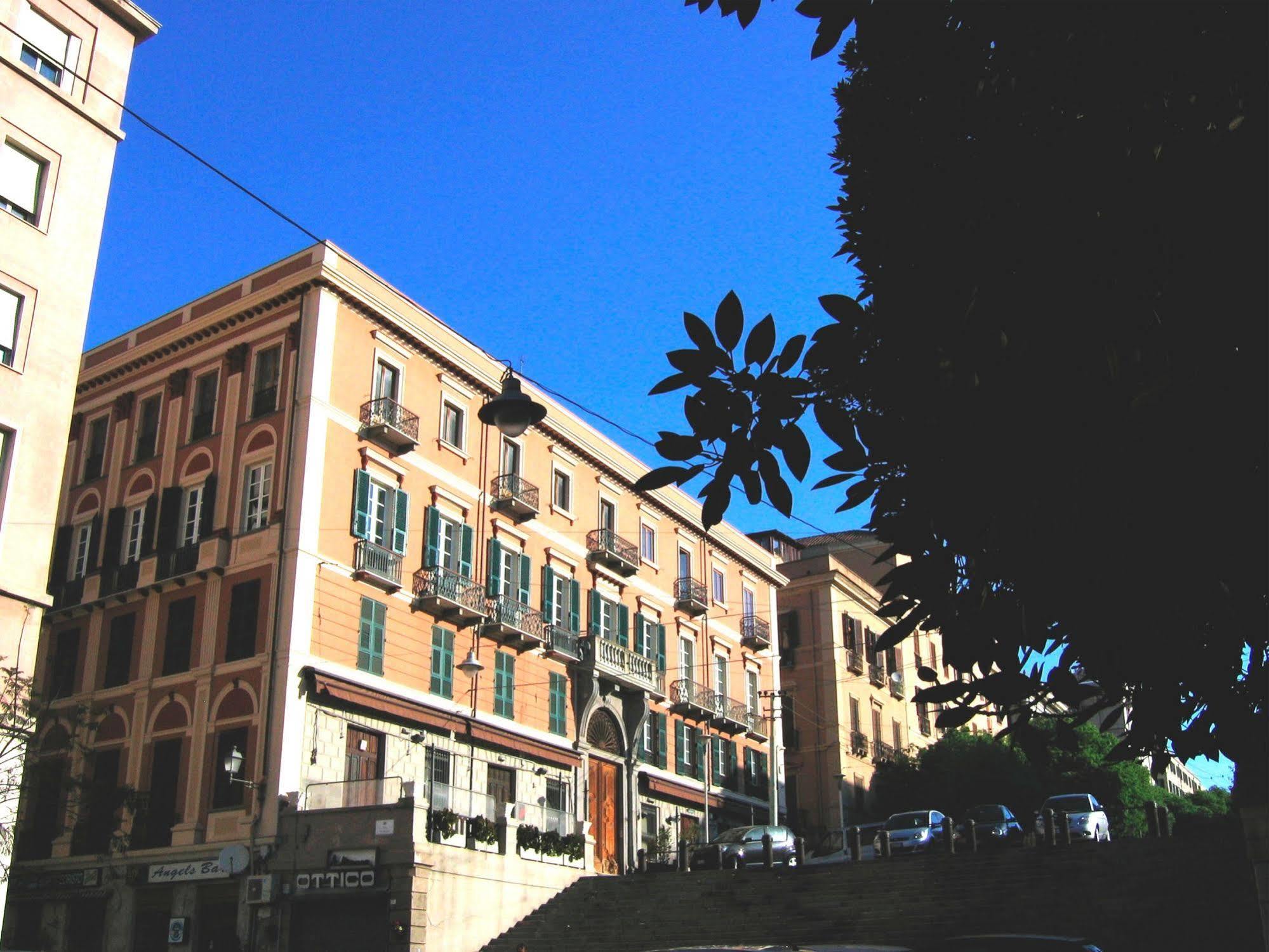 Hotel Ca' Del Sol Cagliari Esterno foto