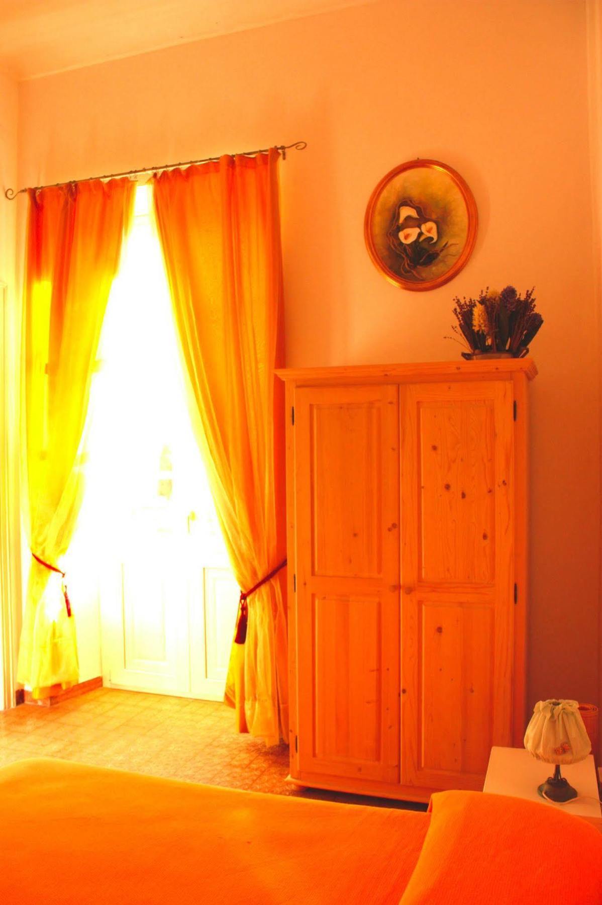 Hotel Ca' Del Sol Cagliari Esterno foto