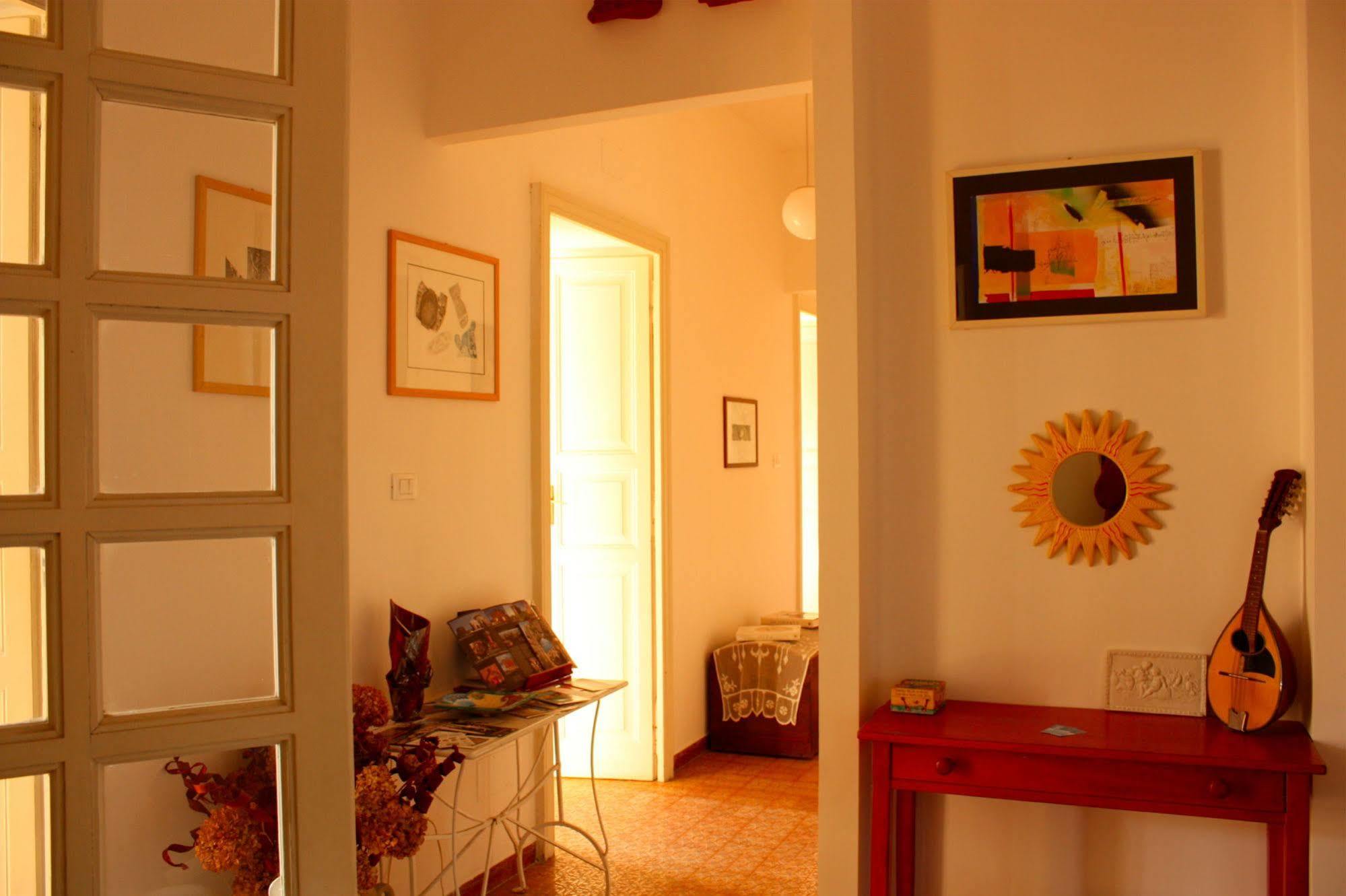 Hotel Ca' Del Sol Cagliari Esterno foto